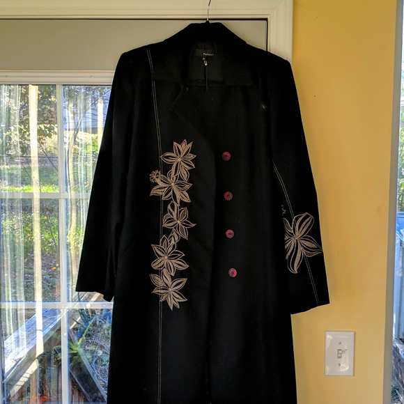 Poleci Winter Coat - Picture 1 of 4